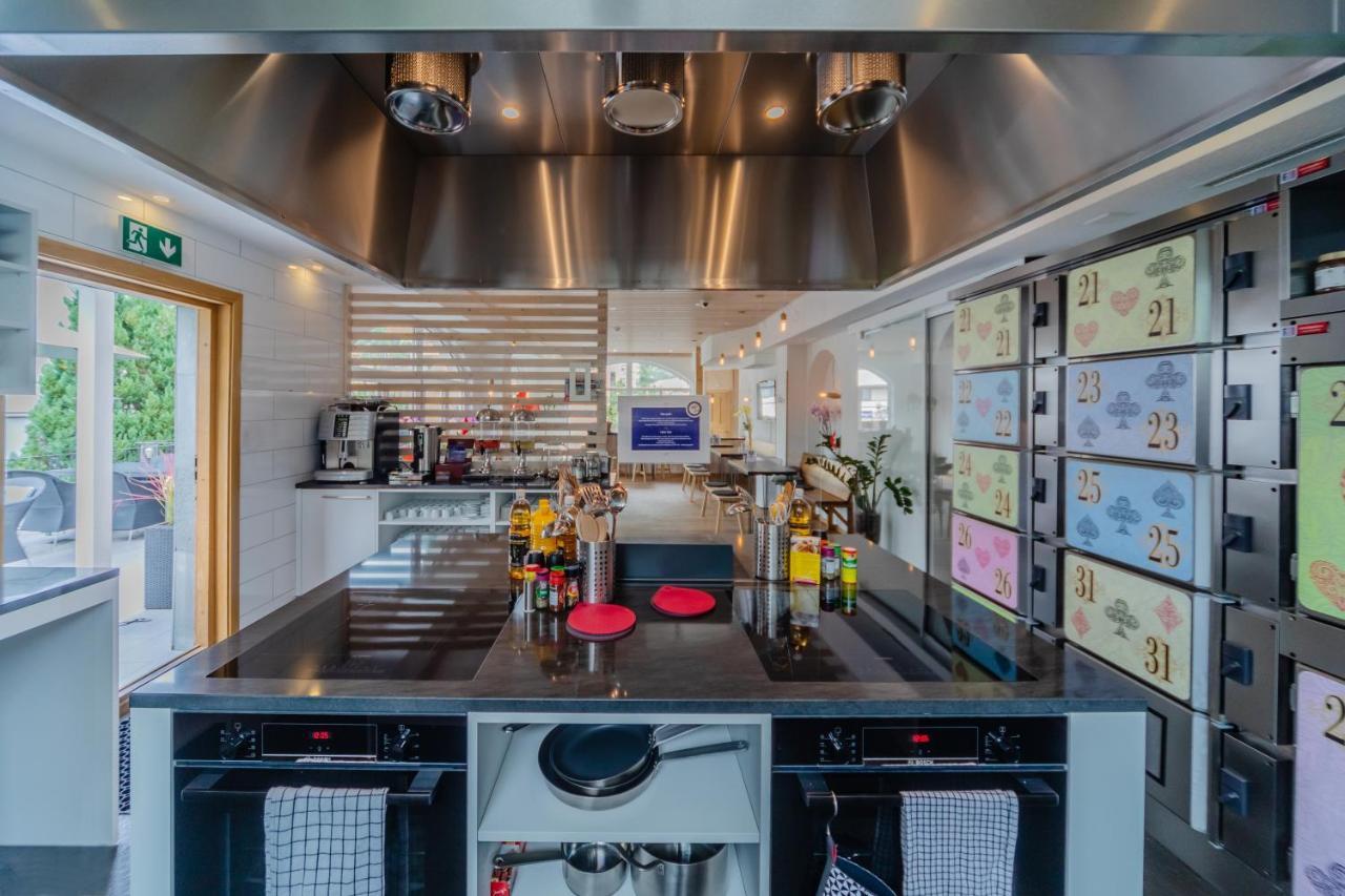 Grand Your Home With Common Kitchens With Self Check-In Engelberg Exterior photo